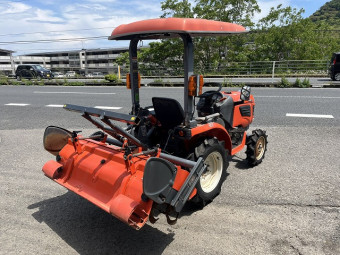 トラクター JB13