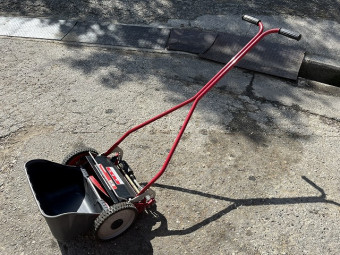 手動式芝刈り機 LM4D