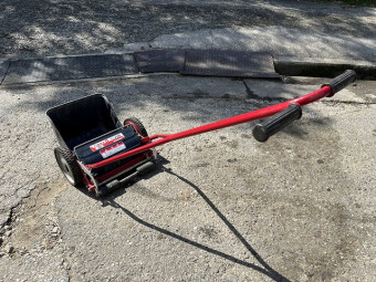 手動式芝刈り機 LM4D