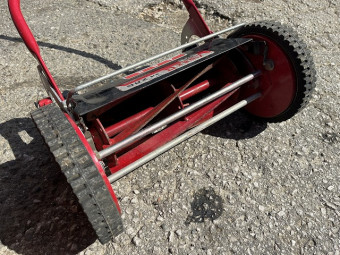 手動式芝刈り機 LM4D