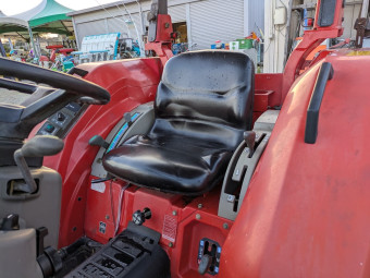 トラクター US328