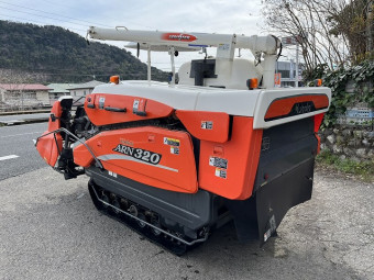 コンバイン AEROSTAR ARN320