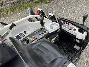 コンバイン AEROSTAR ARN320