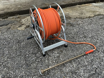 ホース巻取り器