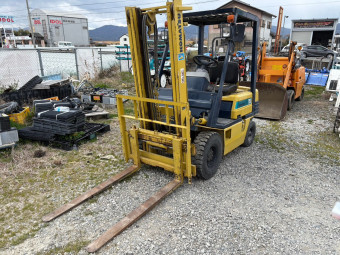 フォークリフト FG15F