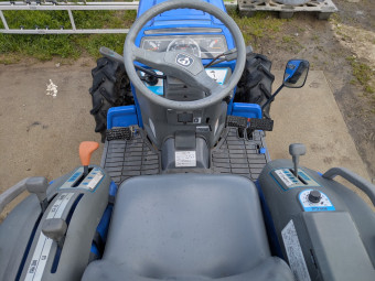 ホイルトラクタ TH25