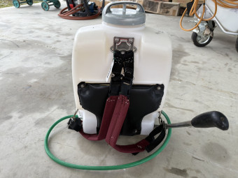 背負式手動噴霧器 グランドマスター RM-10