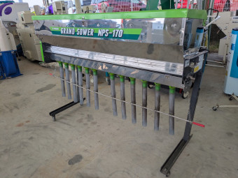 肥料散布機 グランドソワー NPS-170