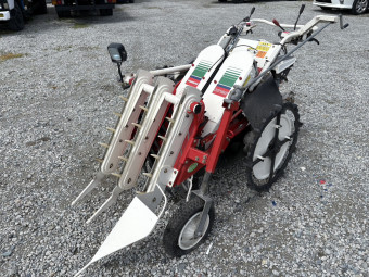 玉ねぎ掘取機 HT2