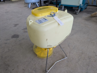 肥料散布機 均太 LS-T