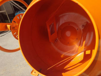 コンクリ-トミキサー