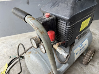 コンプレッサー