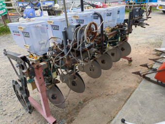 施肥播種機 クリーンシーダ RXG-U