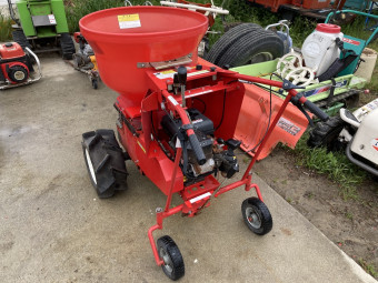 肥料散布機 MM-102