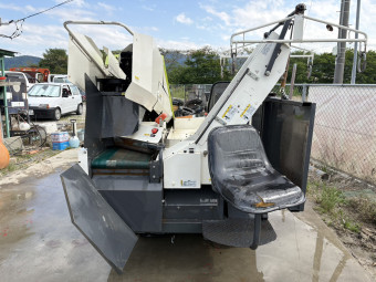 人参収穫機  carrovester CH-152F
