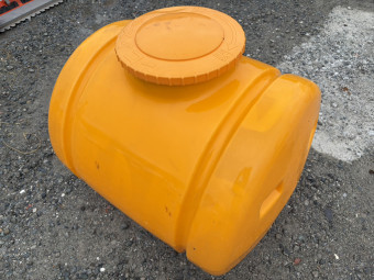 業務用ポリタンク 300L