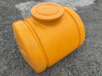 業務用ポリタンク 300L