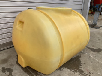 業務用ポリタンク 200L