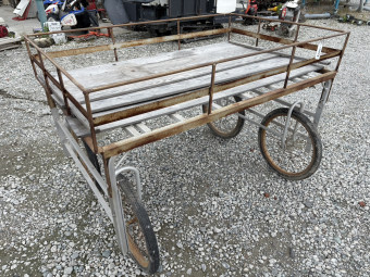 アルミ収穫台車