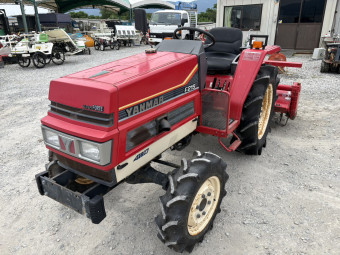 トラクター SUPER FORTE F215