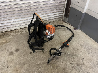 背負刈払機 FR130T