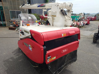 コンバイン GC216