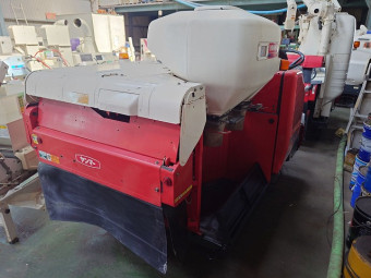 コンバイン GC215