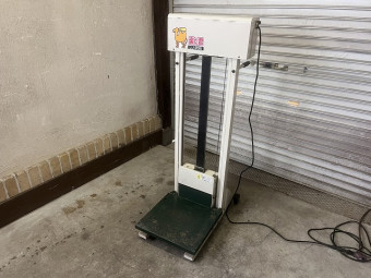 米袋用昇降機 LU-206