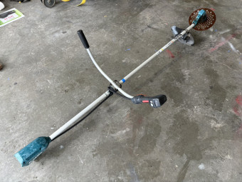 草刈機