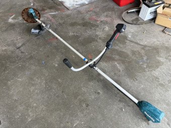 草刈機