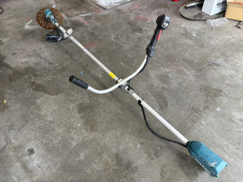 草刈機