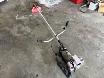 草刈機