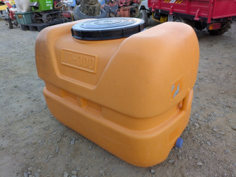 業務用ポリタンク ローリータンク LT-300