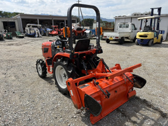 トラクター BULLSTAR JB16