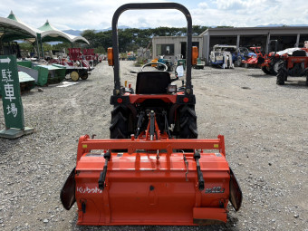 トラクター BULLSTAR JB16
