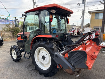 4駆トラクター Kingwel KL31R