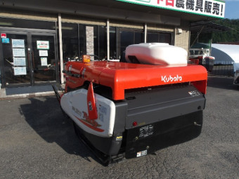クボタコンバインER211