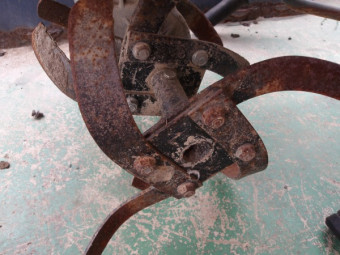 ホンダ爪軸耕耘機FG201