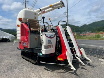 コンバイン Ee214G