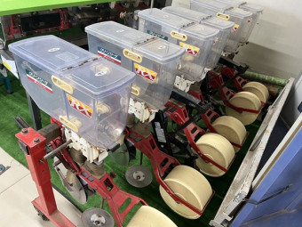 施肥播種機 クリーンシーダ RX