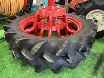 タイヤ / ヤンマー水田車輪