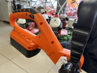 電動耕うん機 / YFJ1801