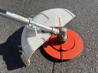 歩行式刈払機 / EBC26C