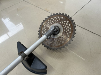 肩掛式刈払機 / BC2600