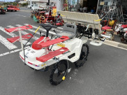 乗用田植機 / Pe-1