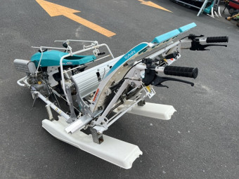 歩行型田植機 SPW28