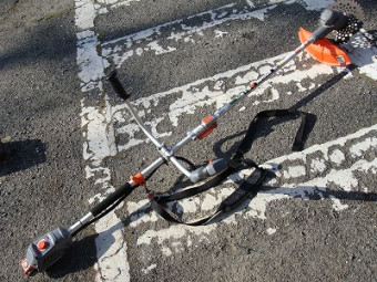 コウシン/肩掛式刈払機/SBC-1825B