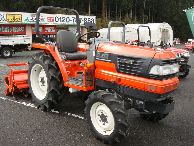 お取引成立！クボタトラクターGL300直接引取限定！クーラー無し！