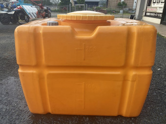 タンク / ローリータンク200L