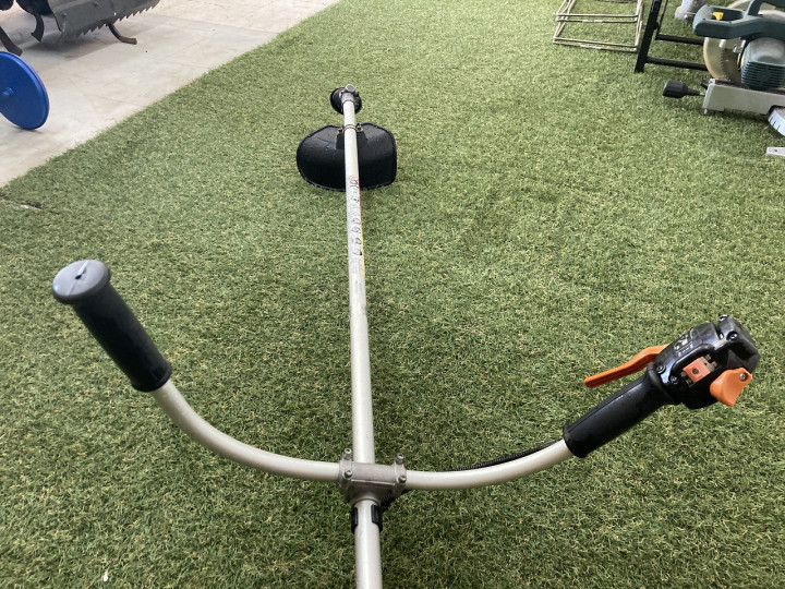 937 鳥取県発 共立 肩掛式 刈払機 [ SRE2326UGT ] 現状販売 引取歓迎